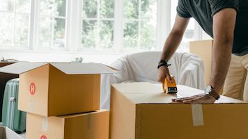 Professional packing services by SpeedyPack Movers Peterborough