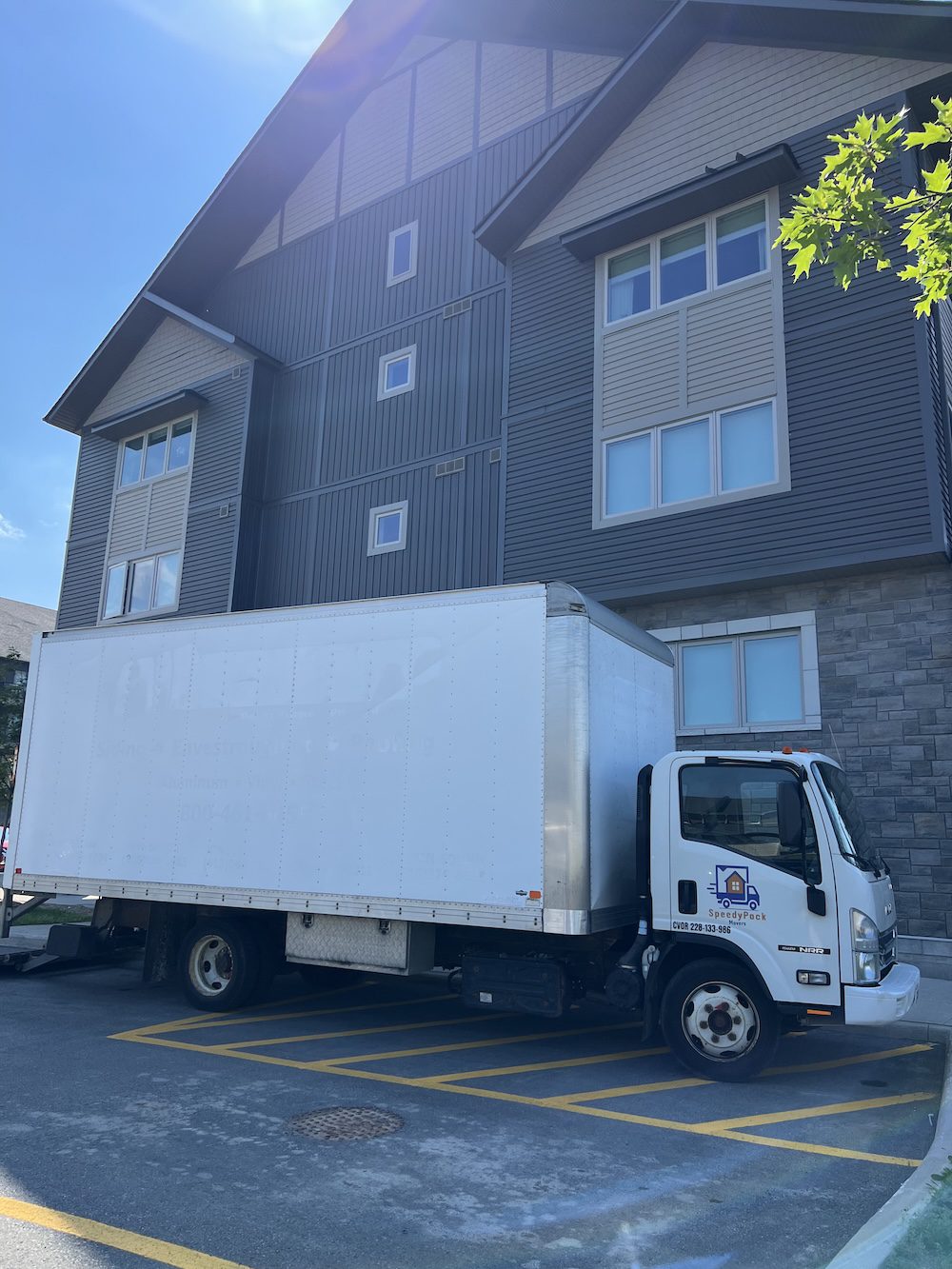 Truck In Apartment Move